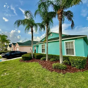 Holiday home Grand Premium 5br Pool Near Parks, Davenport