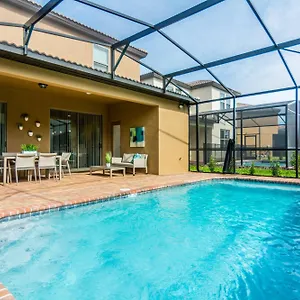 Holiday home Fabulous With Pool At Solterra St5501, Davenport
